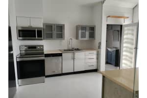118 Lakeview Avenue 1, Lantana