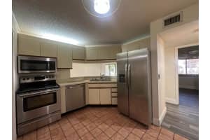 8 Via De Casas Sur 103, Boynton Beach