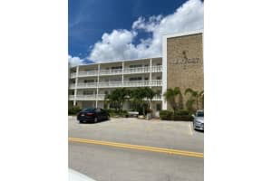 9355 Sw 8th Street Street Sw 323, Boca Raton