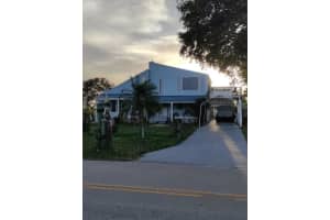 4517 S Indian River Drive, Fort Pierce