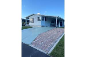 240 Travis Cay Place 2, Fort Pierce