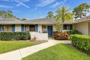 526 Club Drive, Palm Beach Gardens