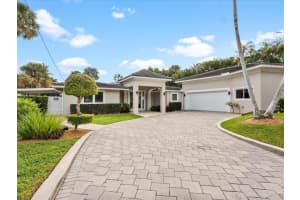 714 S Lake Drive, Lantana