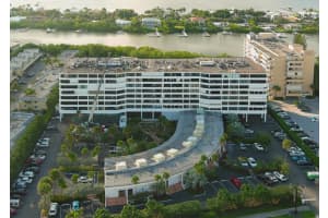 3589 S Ocean Boulevard 307, South Palm Beach