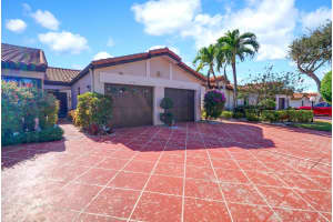 6140 Kings Gate Circle, Delray Beach