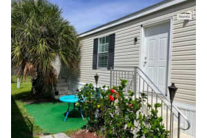 6 N Loafing Street, Hypoluxo 6 N Loafing Street, Hypoluxo