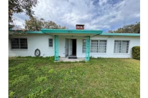 3241 N Indian River Drive, Fort Pierce