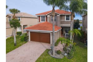 5482 Queenship Court, Greenacres