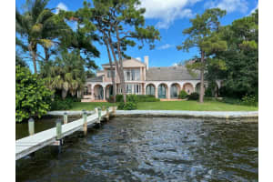 17 Bay Harbor Road, Tequesta