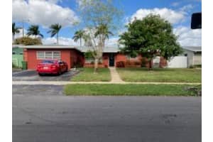 6861 Sw 1st Court, Pembroke Pines