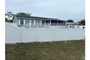 1580 Ne Seneca Avenue, Stuart