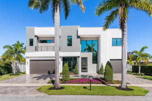725 Ne 71st Street, Boca Raton