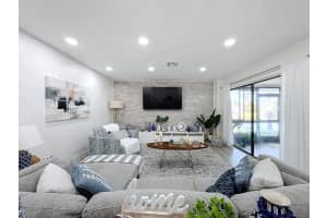 8117 Nw 71st Court, Tamarac