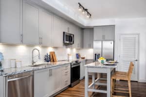 2000 Stirling Road 2-107, Hollywood