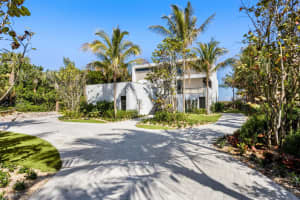75 N Beach Road, Jupiter Island