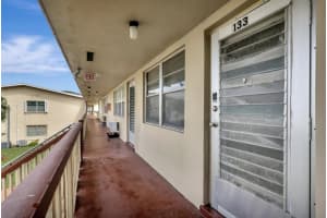 133 Salisbury F, West Palm Beach