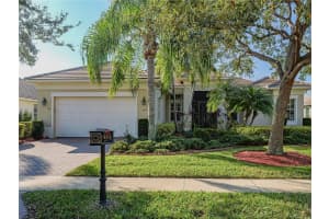 4214 Diamond Square, Vero Beach