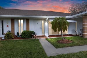 122 Lakes End Drive C, Fort Pierce