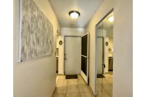 5900 Nw 44 Street 403, Lauderhill