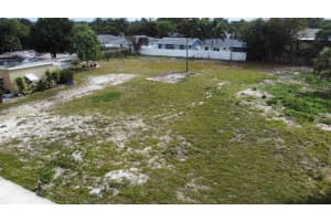198 Se 4th Street, Delray Beach