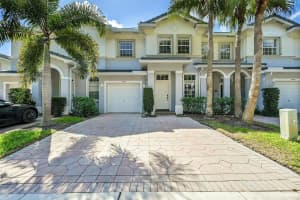 4422 Regal Court, Delray Beach