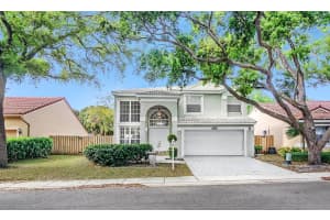 1011 Siena Oaks Circle W, Palm Beach Gardens