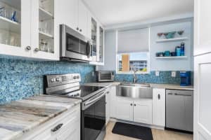 100 Paradise Harbour Boulevard 106, North Palm Beach