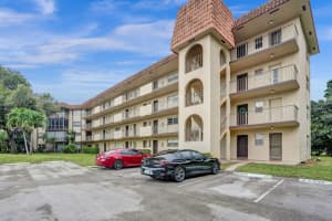 6200 S Falls Cir Drive 202, Lauderhill