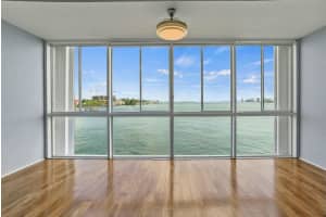 400 Wilma Circle 204, Riviera Beach