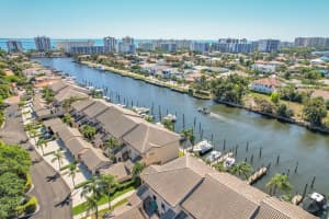 240 Captains Walk 517, Delray Beach
