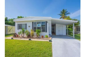 521 Ne Sapphire Lane, Jensen Beach