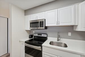 1450 Ne 170th Street 114, North Miami Beach