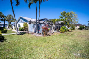 1103 Timberlane Circle, Greenacres