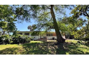 2076 E Main Street, Pahokee 2076 E Main Street, Pahokee