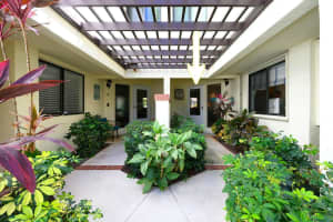 205 Sea Oats C Drive 6c, Juno Beach