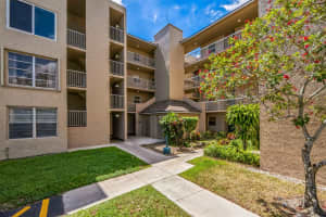 9440 Tangerine Place 102, Davie