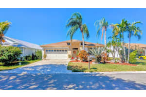 1275 Olympic Circle, Greenacres