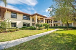450 Sw South River Drive 207, Stuart