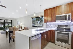 533 Club Drive, Palm Beach Gardens