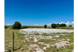 5646 Us Hwy 441, Okeechobee