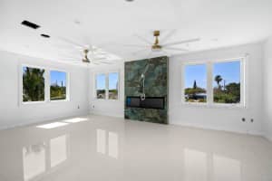 105 Desota Street, Hutchinson Island