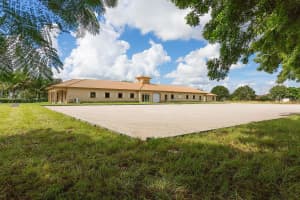 2088 Appaloosa Trail, Wellington
