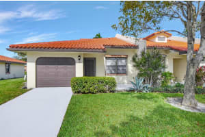 13 Bethesda Park Circle, Boynton Beach