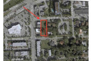 137 Nw 165th Street, Miami
