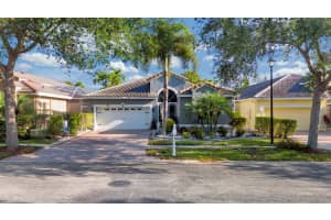 10026 Diamond Lake Drive, Boynton Beach