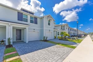 5731 Se Edgewater Circle, Stuart