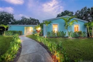7492 Sw 40th Terrace, Palm City