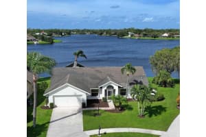 12871 Upper Cove Drive, Wellington