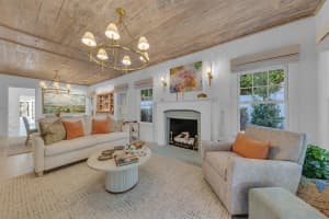 318 Australian Avenue, Palm Beach