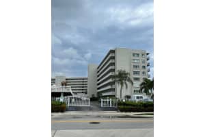 801 Lake Shore Drive 112, Lake Park
